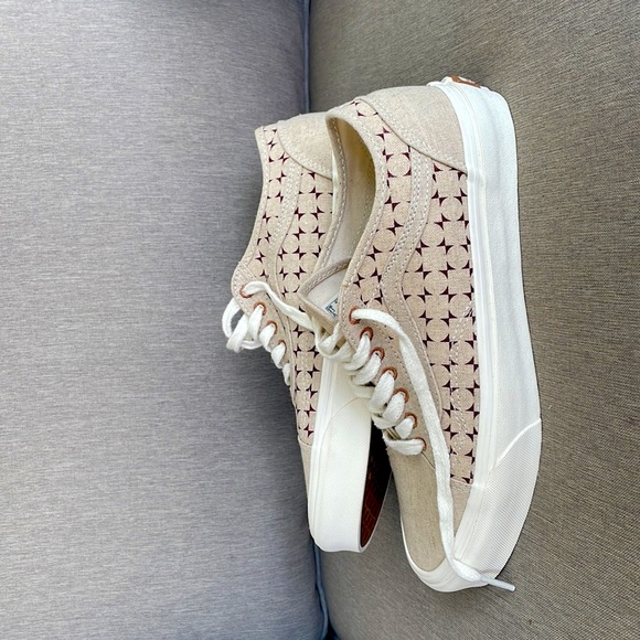 VANS Off The Wall Casual Sneakers. - Picture 4 of 6